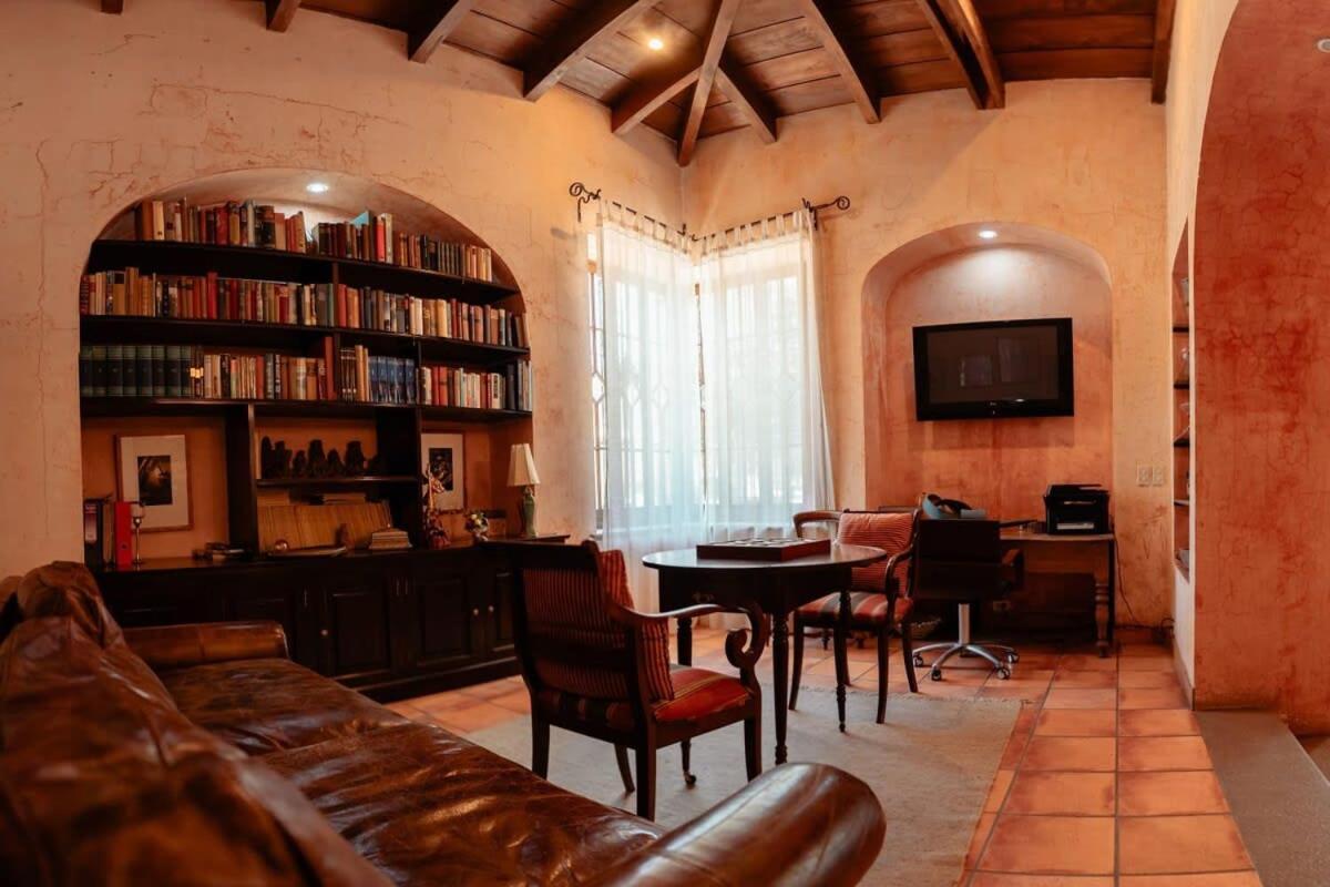 אנטיגואה גואטמלה Sharazade - Boutique Stay Pool Magical Setting מראה חיצוני תמונה